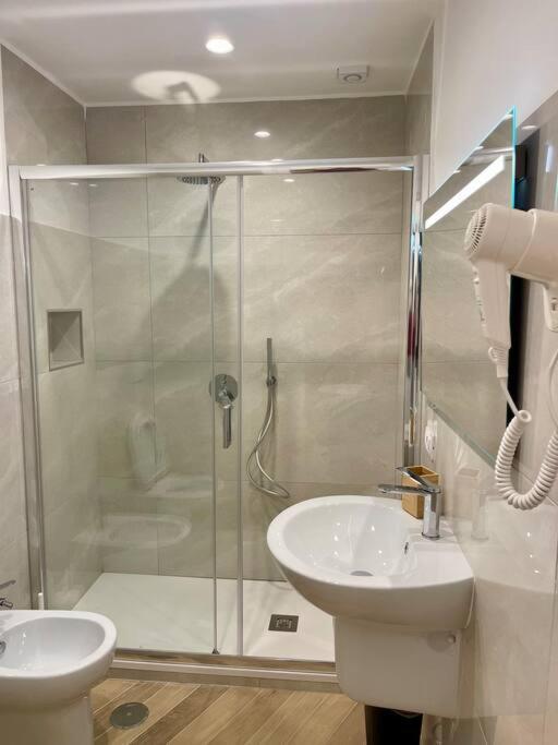 La Casa Di Ary Apartment เนเปิลส์ ภายนอก รูปภาพ