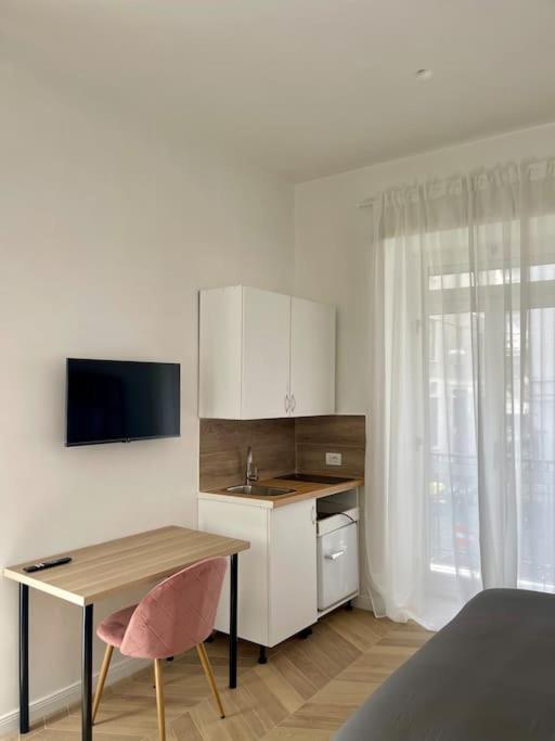 La Casa Di Ary Apartment เนเปิลส์ ภายนอก รูปภาพ